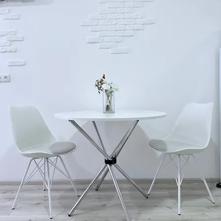 84и1 Apartment